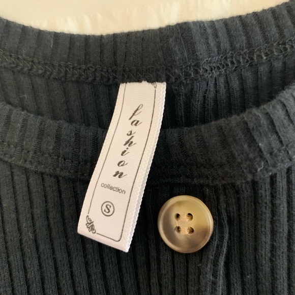 Fashion Collection Ribbed Tank - Picture 2 of 7